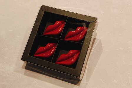 Chocolade kusjes 4 stuks 